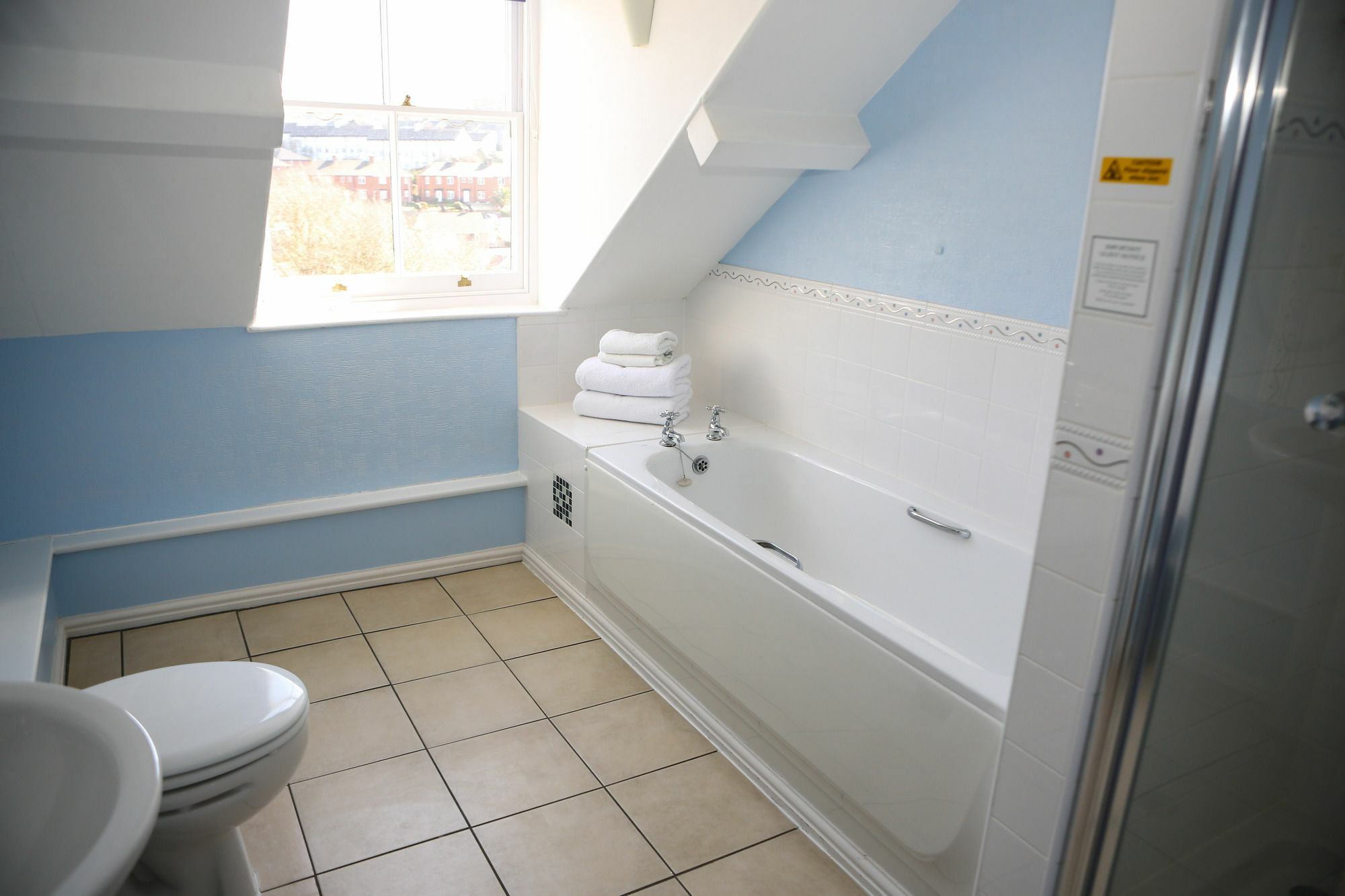 Epchris House Affittacamere 3*